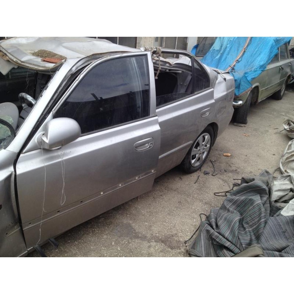 hyundai accent admira dolu sol arka kapı