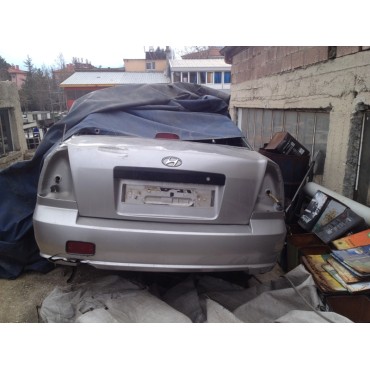 Hyundai Accent Admira Arkası Yarım