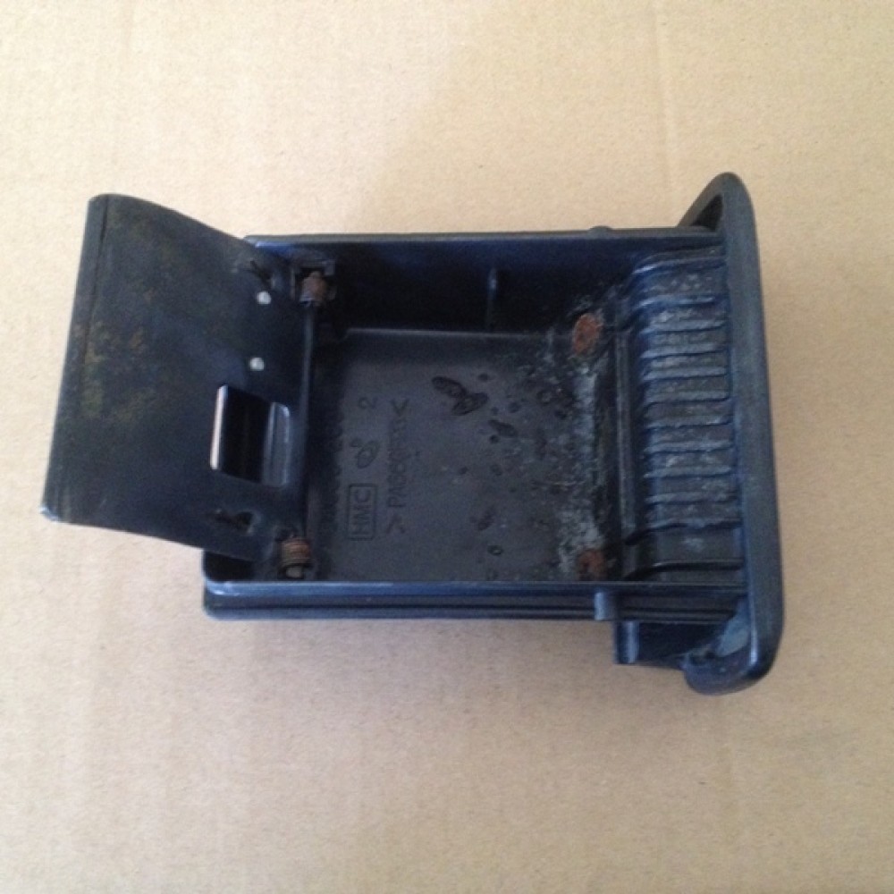 hyundai accent kültablası