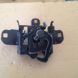 Volkswagen Golf Jetta Orjinal Motor Kaput Kilidi