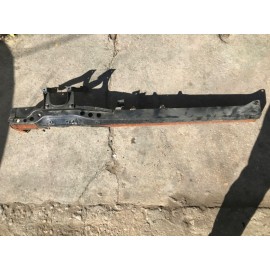 L300 göğüs demiri