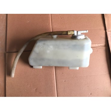 Mitsubishi L300 yedek su deposu