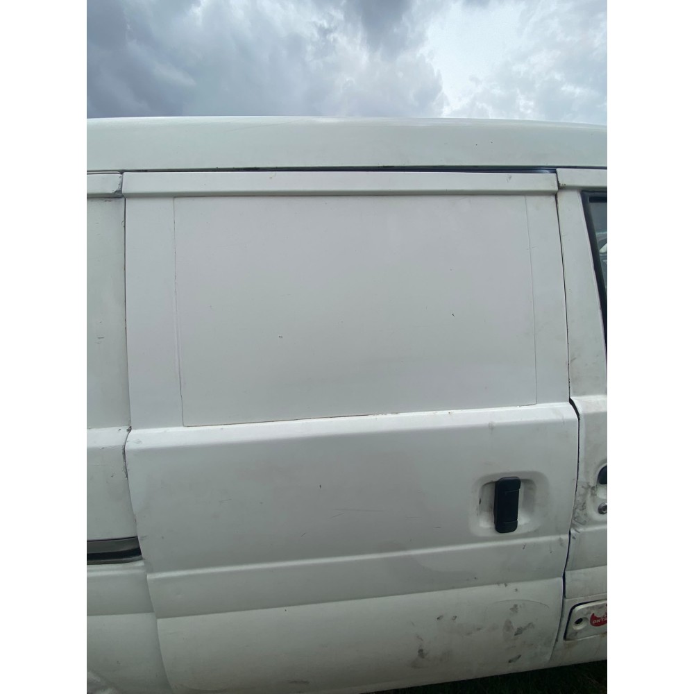 Suzuki Carry ve Super Carry Maruti ile Uyumlu Sağ Sürgülü Arka Kapı (Dolu)